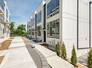 910 Youngs Ln #16, Nashville, TN 37207