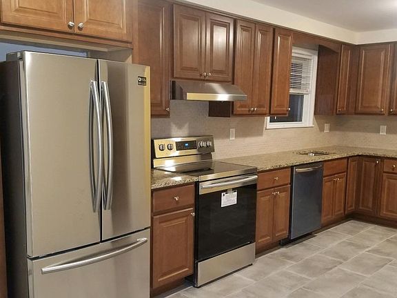 4th image of 2-265 Columbus Ave #2