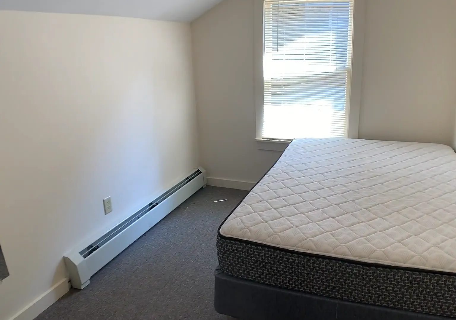 102 Highland Place - 6 — Photo 3