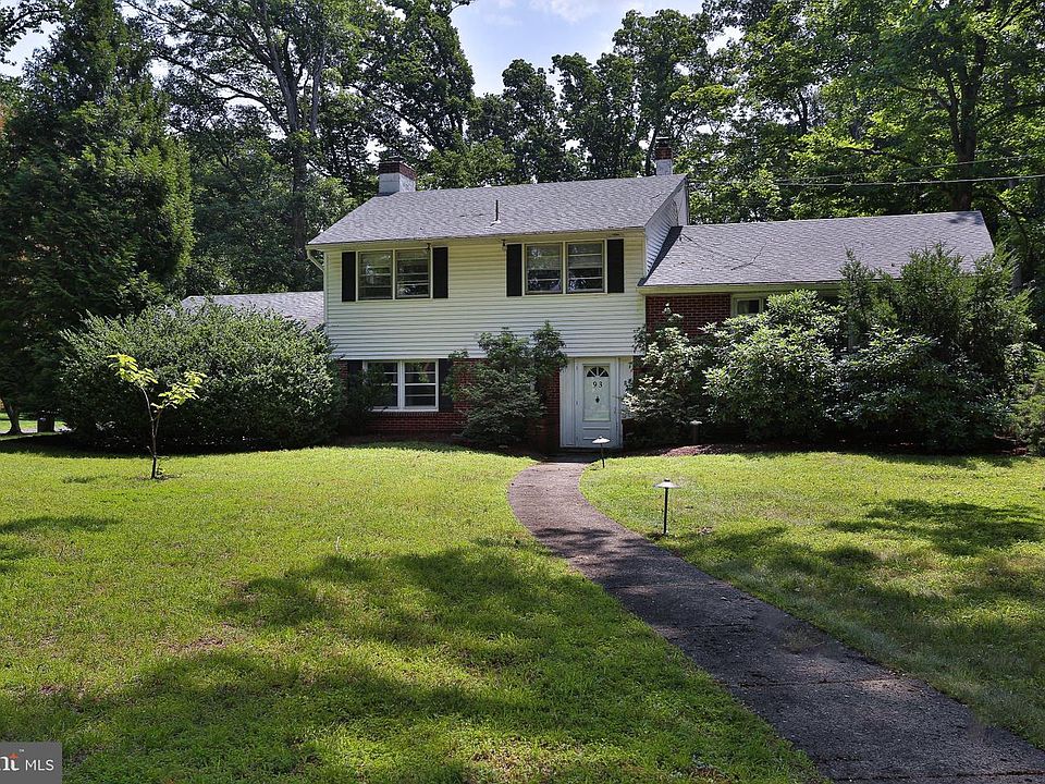 1st image of 93 Buttonwood Ln