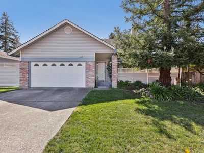 1553 Holly Avenue, Rohnert Park, CA, 94928