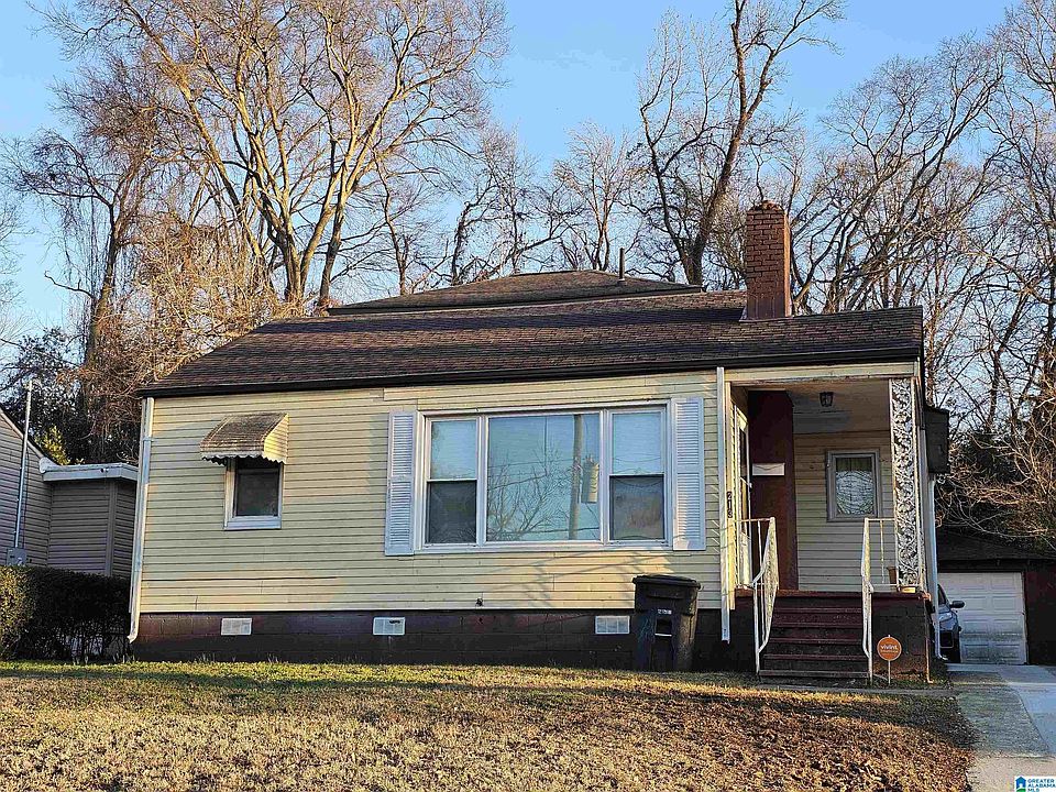 2nd image of 213 14th Ct W
