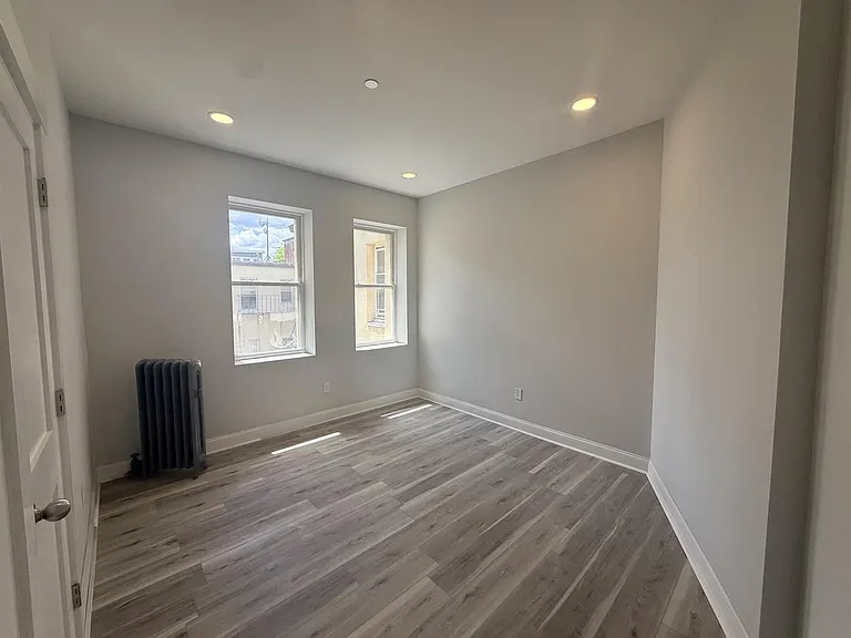 74 Kirkland St #31 — Photo 13