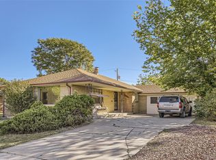 2316 Paris St, Aurora, CO 80010