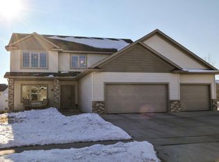 4586 Summit Pointe Pl NW, Rochester, MN 55901