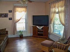 2nd image of 14 Lockwood St