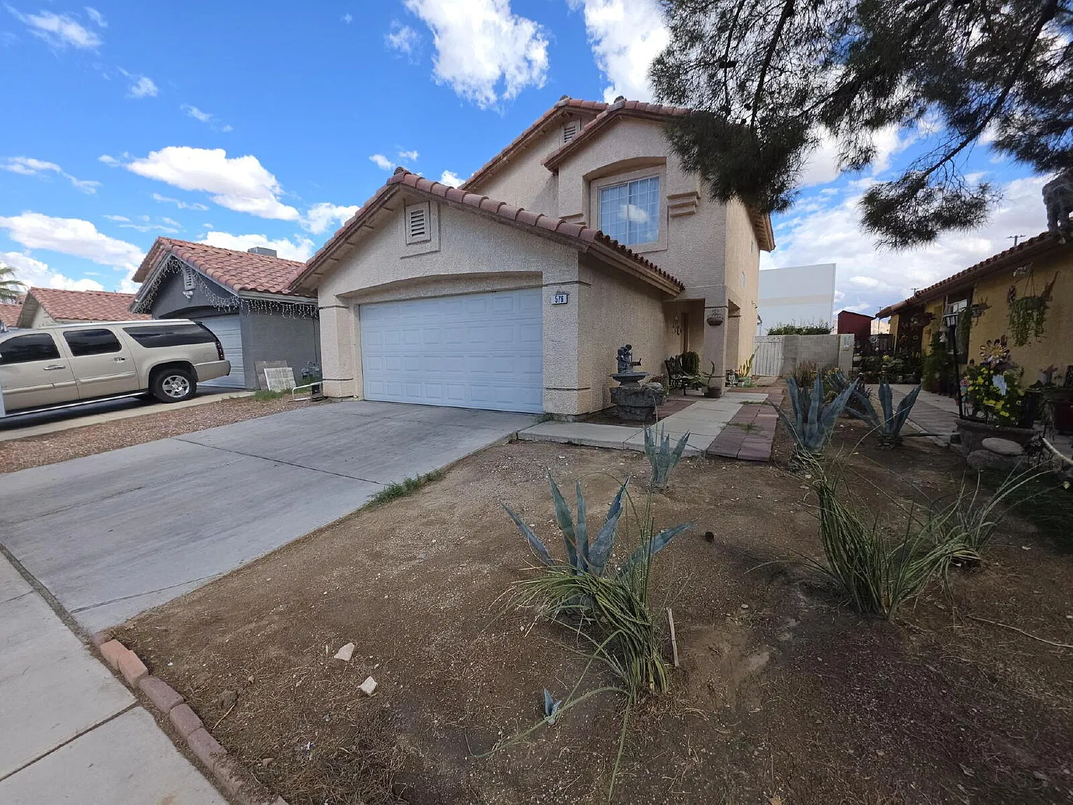 4 bed, 2.5 bath, 1479 sqft, $2,100 — Photo 2