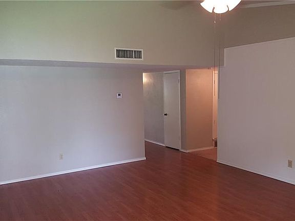 5th image of 1525 Windy Meadow Dr