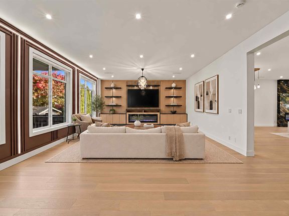 4th image of 10284 167th St