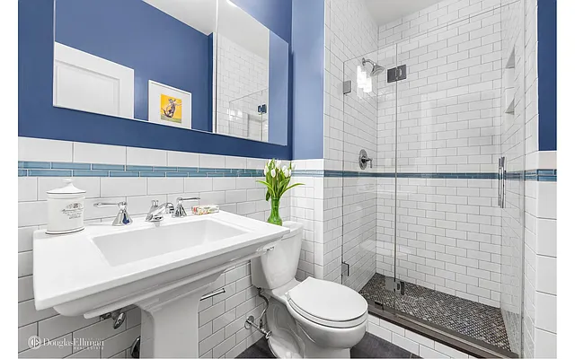 Sold by Douglas Elliman | media 15