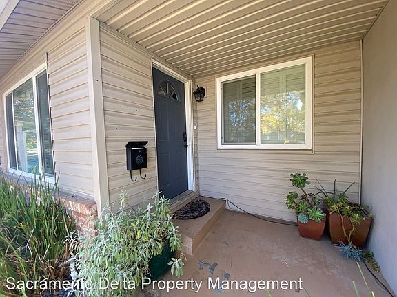 3rd image of 5644 Jacks Ln