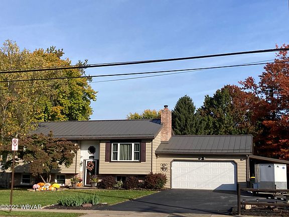 3rd image of 2529 Lincoln Dr