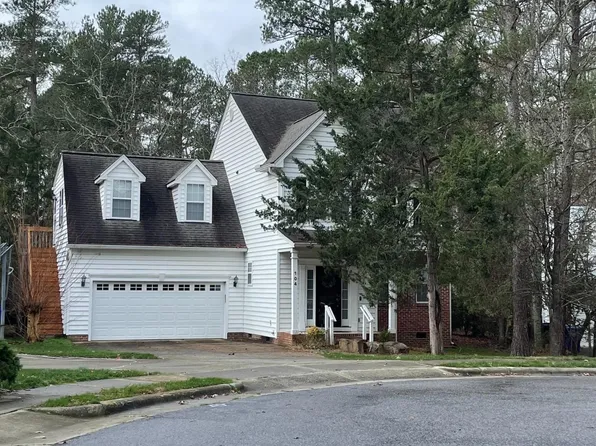 104 Rocky Poin, Carrboro, NC 27510