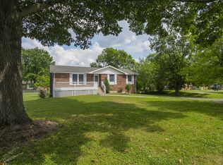 103 Lynn Lee Dr, Old Hickory, TN 37138