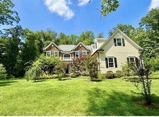 28 Beech Hill Cir, Princeton, NJ 08540