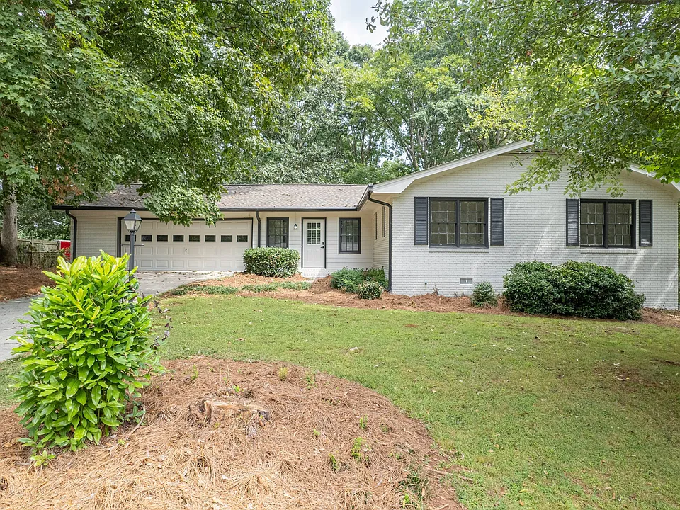 1586 Kings Rd