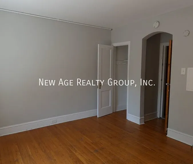 521 S 42nd St #3 — Photo 9