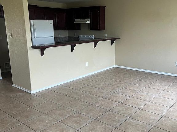 4th image of 16311 Taos Blvd #B