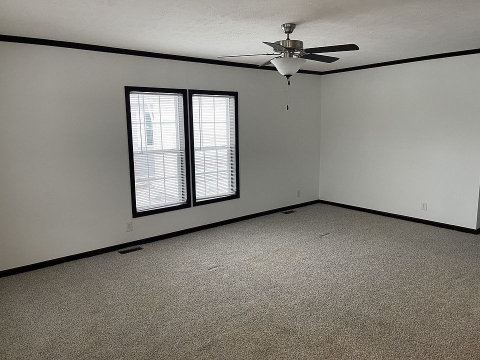 2nd image of 10 Chestnut Ln #Chs10