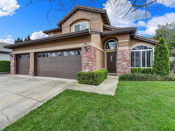 2nd image of 2571 Du Bois Dr