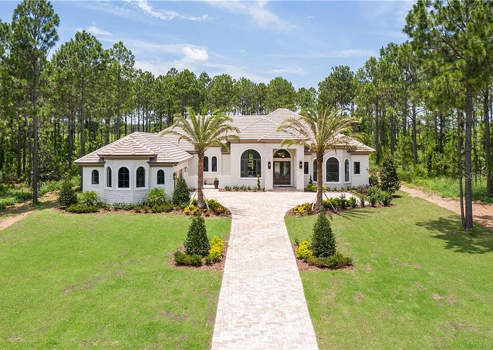 1st image of 16154 Pendio Dr