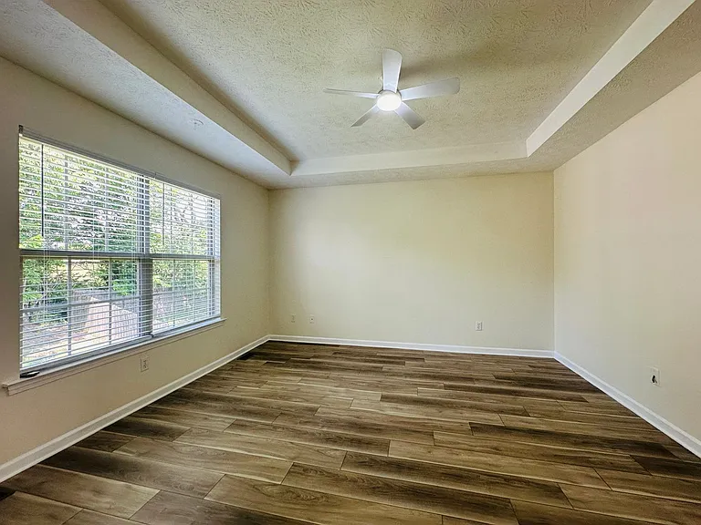 1437 Day Lily Dr — Photo 25