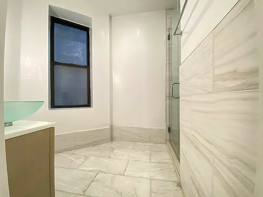 Rented by Portman Realty Corp | media 51