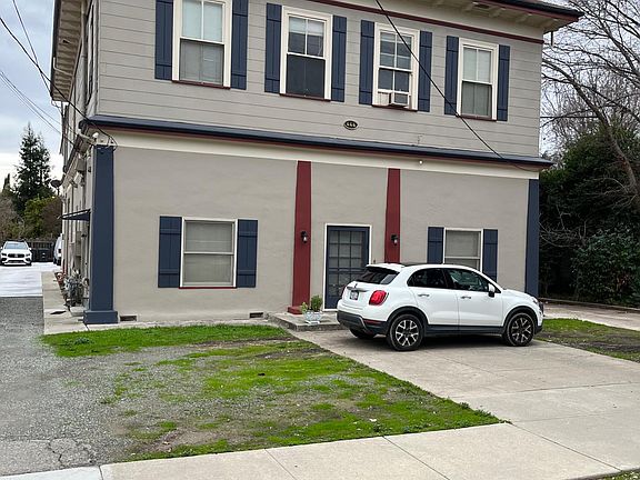 4th image of 444 Saint Mary St APT 7