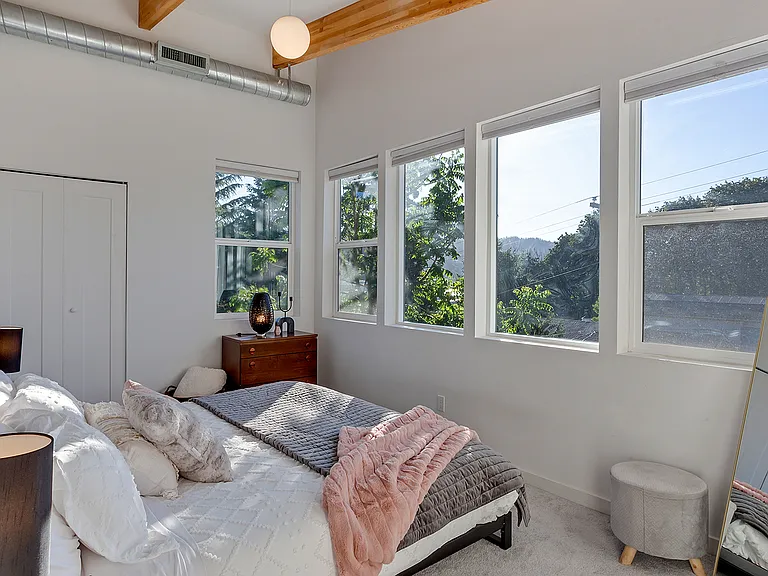 6824 N Catlin Ave #A — Photo 35