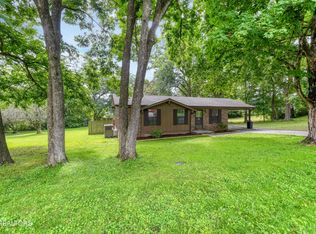 115 Washington Ave, Etowah, TN 37331