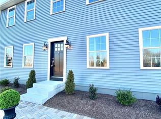 5 Valley Brook Rd E, Moodus, CT 06469