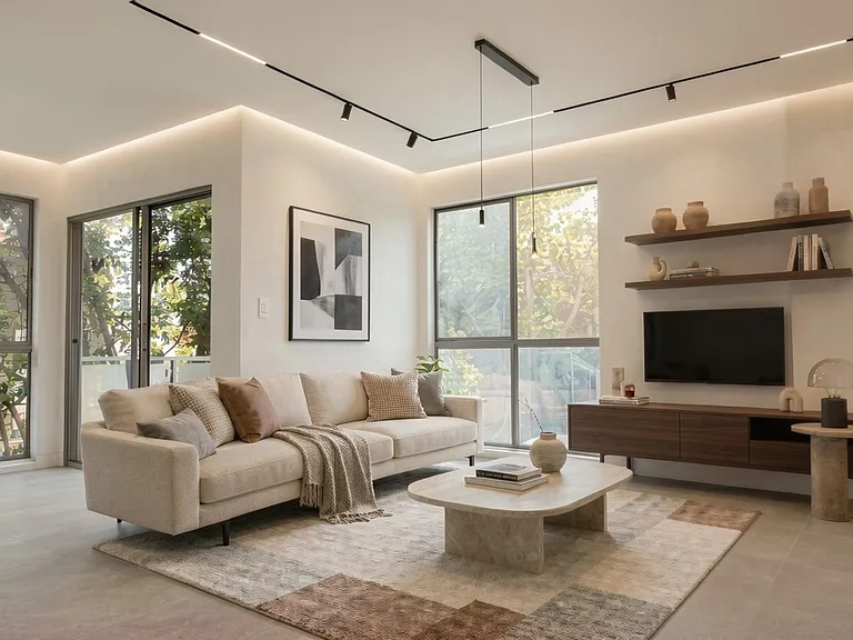 244 N Almont Dr #4B — Photo 1