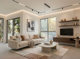 244 N Almont Dr #4B, Beverly Hills, CA 90211