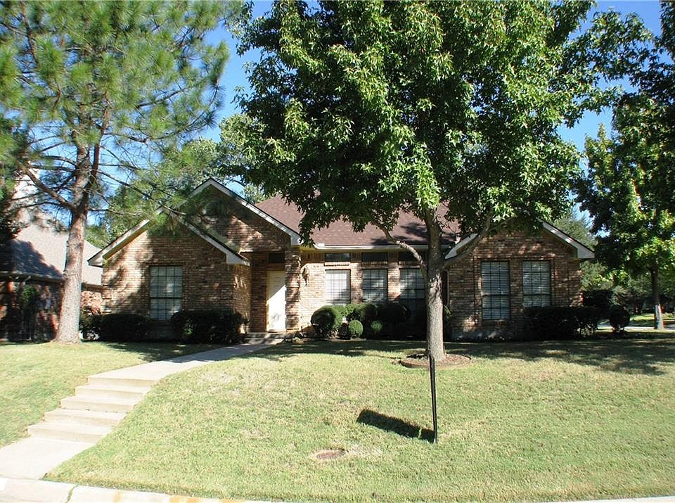 1st image of 1009 Chapel Dr