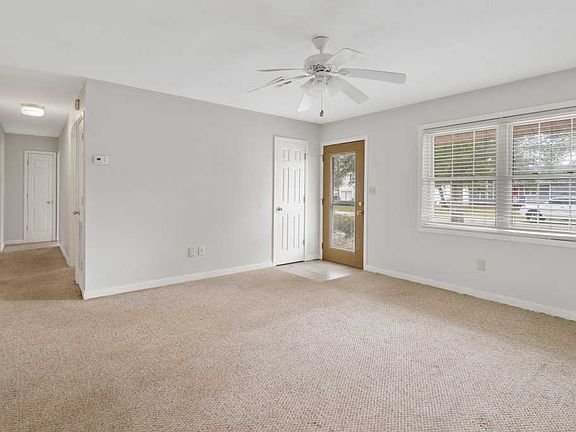 5th image of 319 NE 58th St