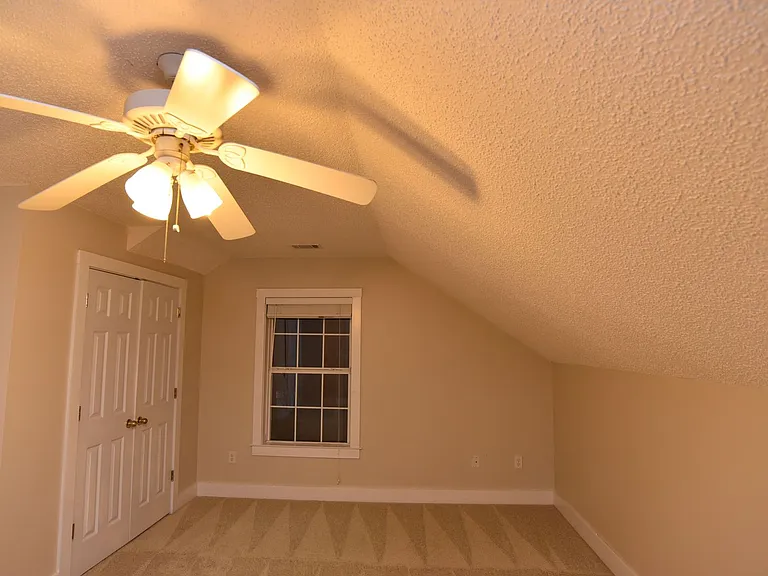 362 Bristol Way — Photo 14