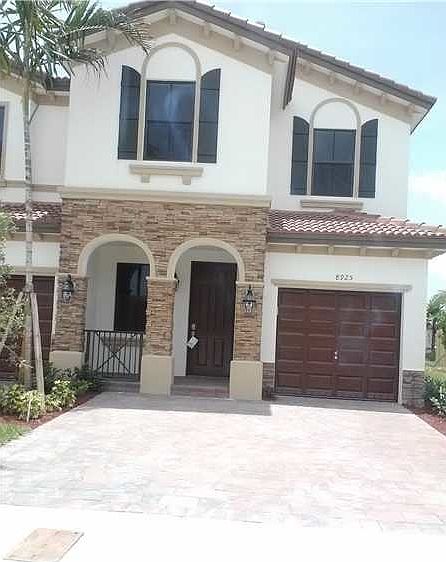 1st image of 8925 NW 98th Ave