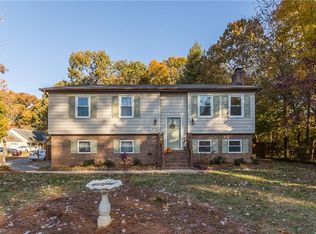 2825 Polo Rd, Winston Salem, NC 27106