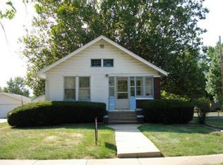 1498 Willard St, Galesburg, IL 61401