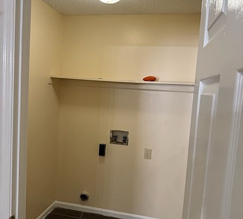 4th image of 145 Endoline Dr #A