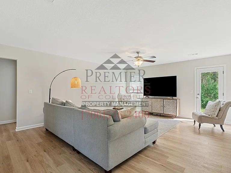 6400 Sandy Bottom Dr — Photo 7