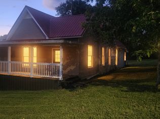 126 W End Ave, Centerville, TN 37033