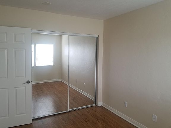 5th image of 3060 Suncrest Dr