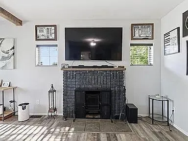 2424 N Columbus St — Photo 9