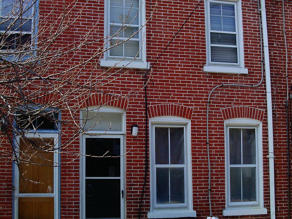 1st image of 811 Windsor Street
