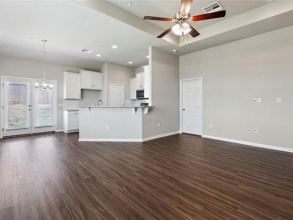 5th image of 11614 Landseer Dr