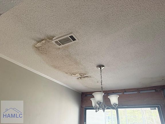 5th image of 1100 Pineland Ave APT 9C