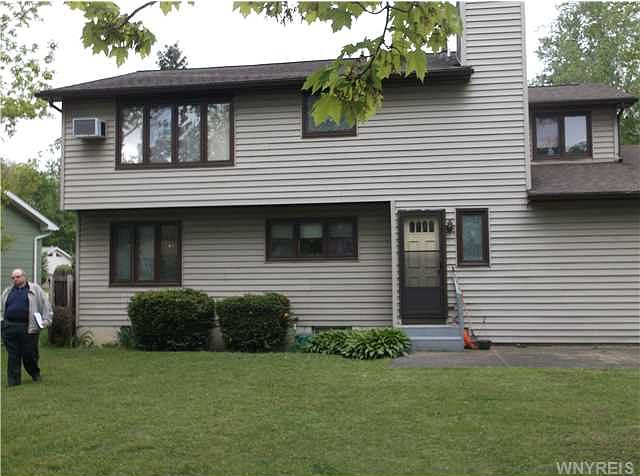 2nd image of 4889 Winterway Ln