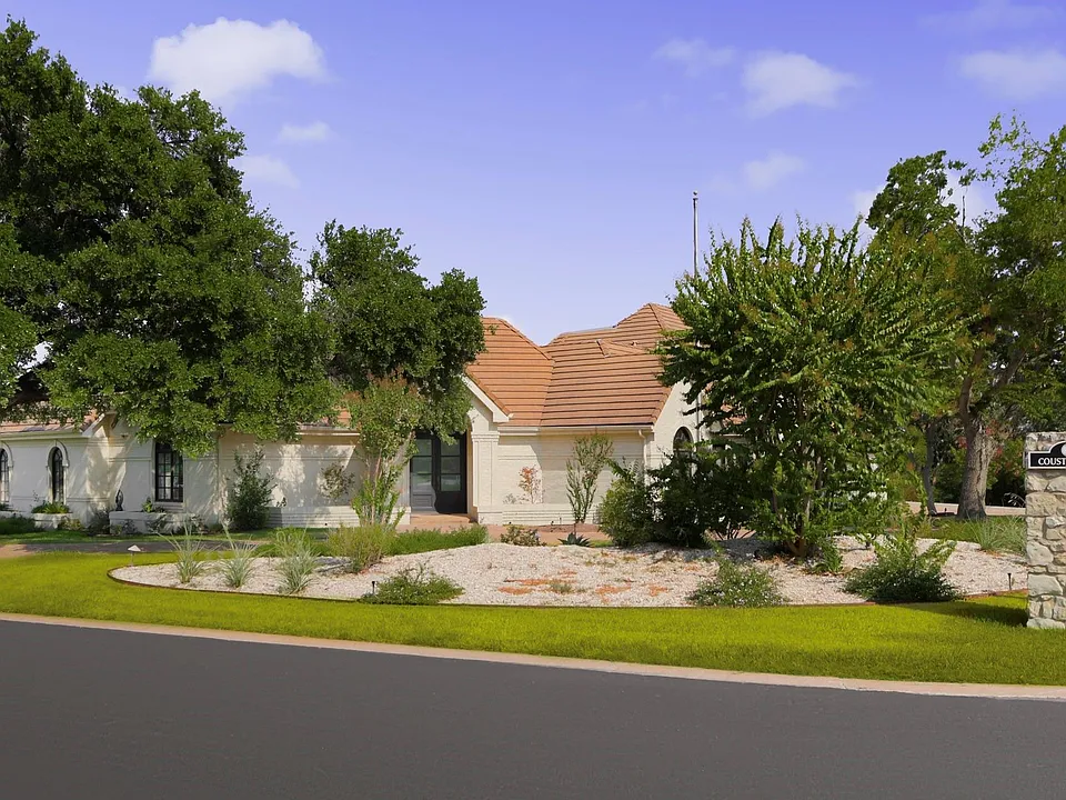 21 Cousteau Ln