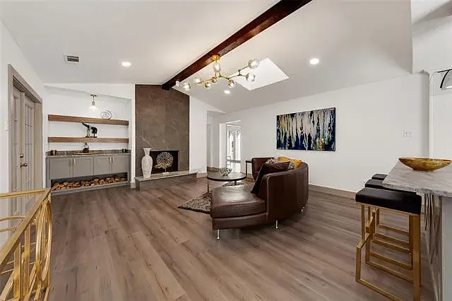 1101 N Park Dr — Photo 15